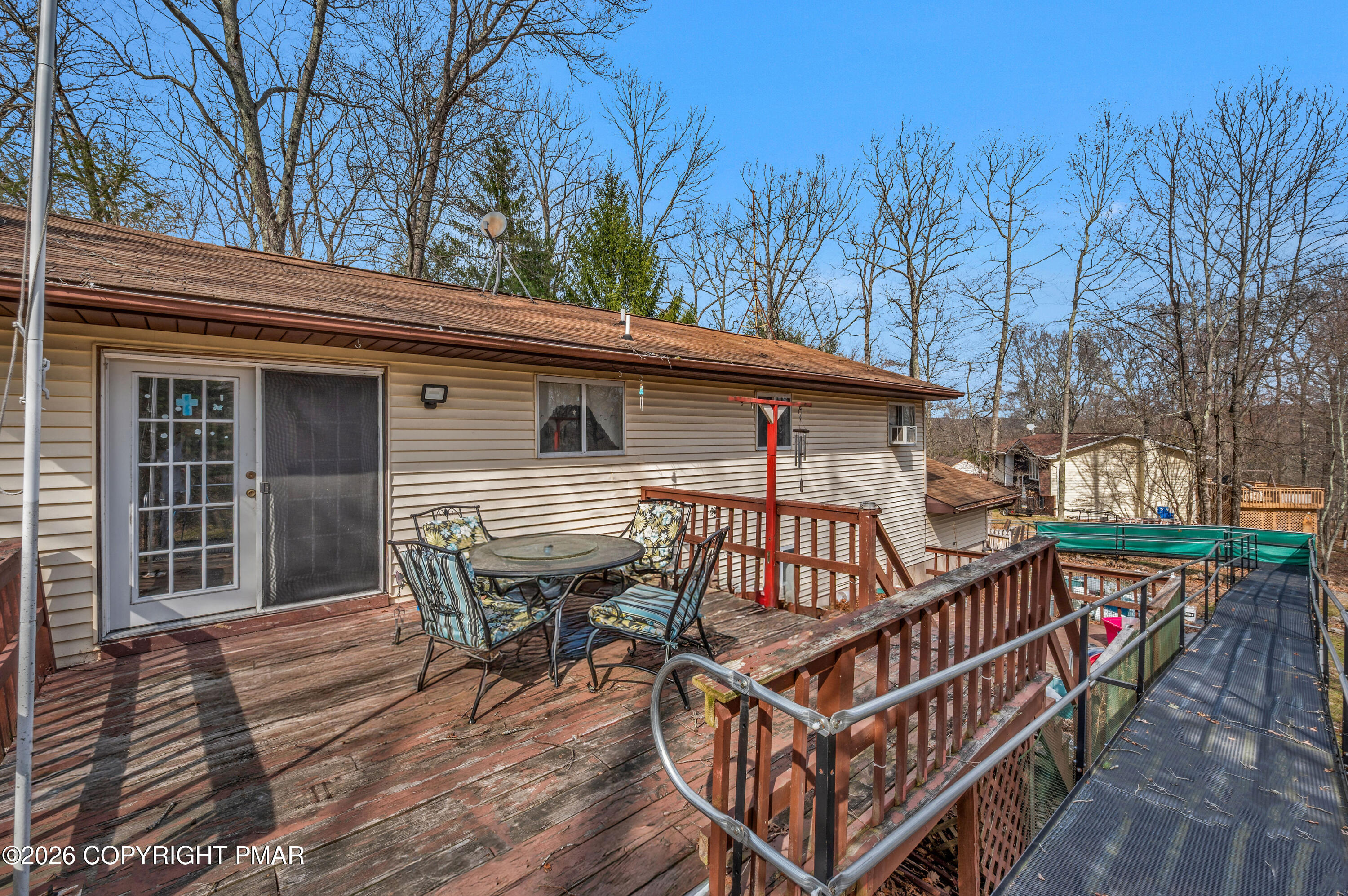 218 Mohican Road Canadensis, PA 18325 - Photo 29 of 30 CHR_9478