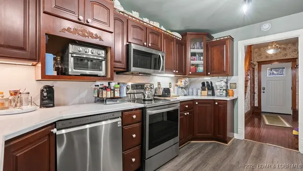 $310,000 | 207 Franklin Avenue, Eldon, MO 65026