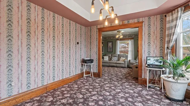 $310,000 | 207 Franklin Avenue, Eldon, MO 65026