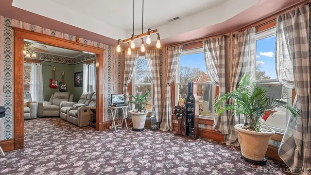 $310,000 | 207 Franklin Avenue, Eldon, MO 65026