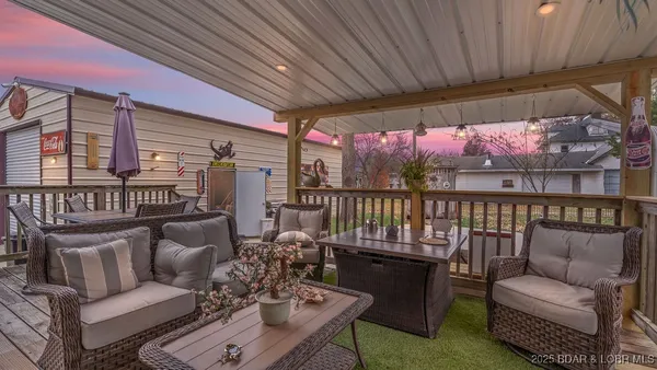 $310,000 | 207 Franklin Avenue, Eldon, MO 65026