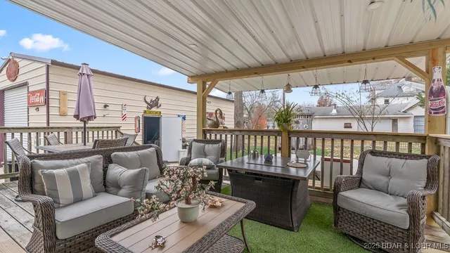 $310,000 | 207 Franklin Avenue, Eldon, MO 65026