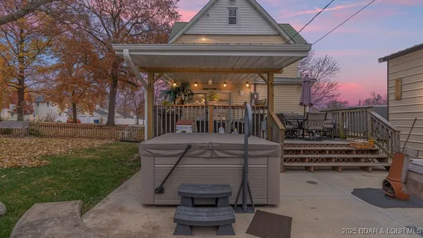 $310,000 | 207 Franklin Avenue, Eldon, MO 65026