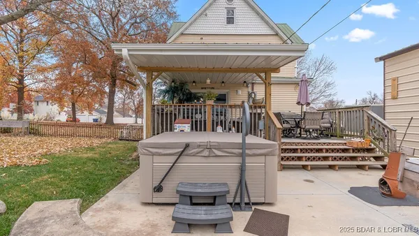 $310,000 | 207 Franklin Avenue, Eldon, MO 65026