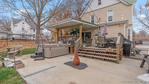 $310,000 | 207 Franklin Avenue, Eldon, MO 65026