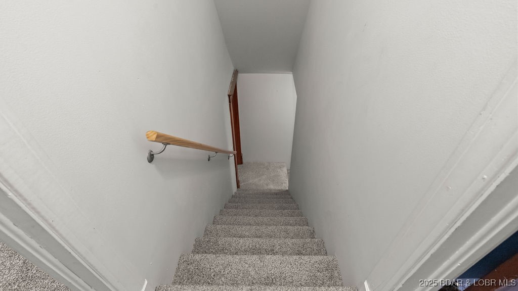 207 Franklin Avenue Eldon, MO 65026 - Photo 7 of 44