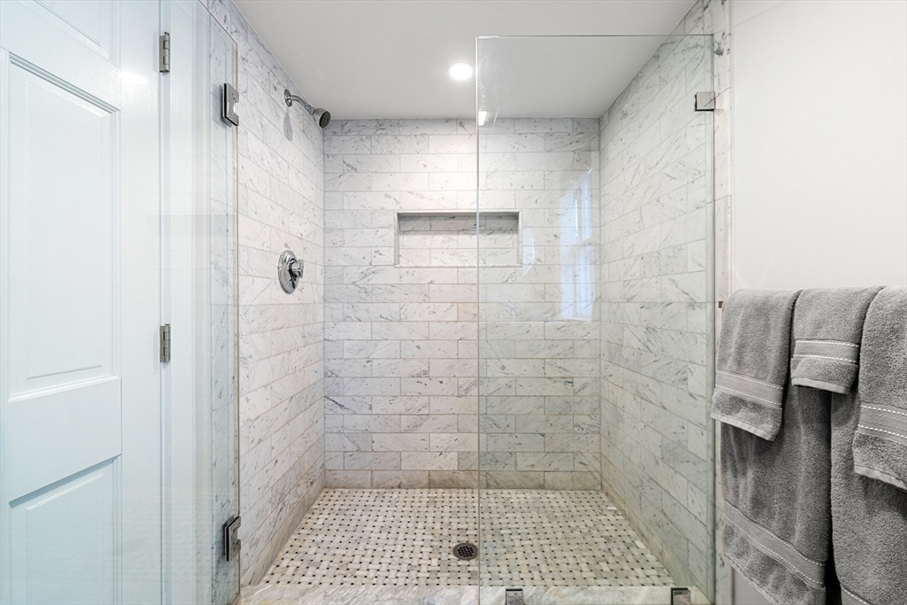 23 River Street Salem, MA 01970 - Photo 7 of 28