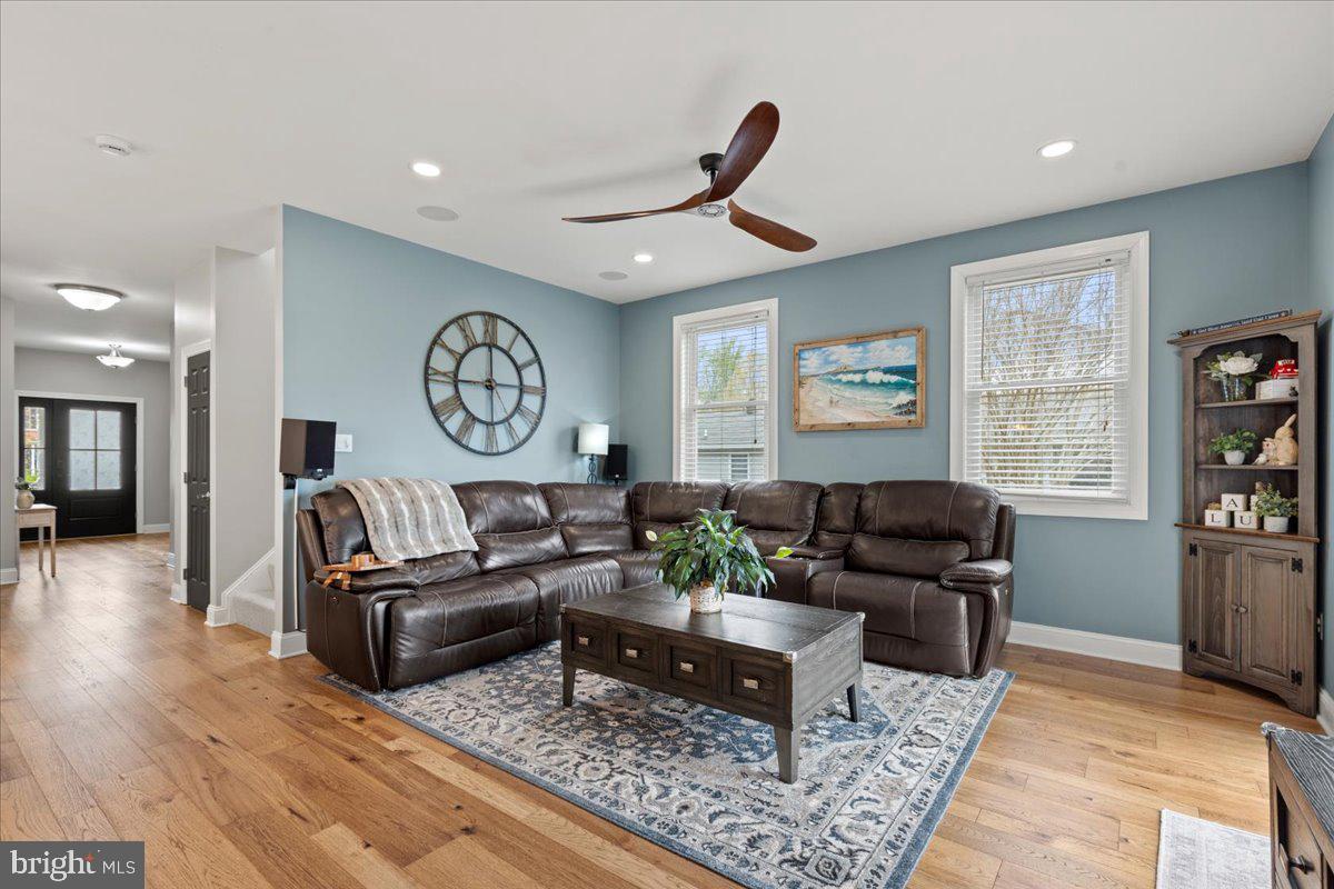 1066 Walnut Avenue North Beach, MD 20714 - Photo 18 of 69 Family Room