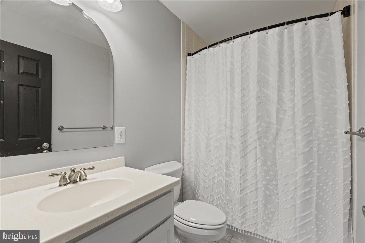 1066 Walnut Avenue North Beach, MD 20714 - Photo 37 of 69 Hall Bath