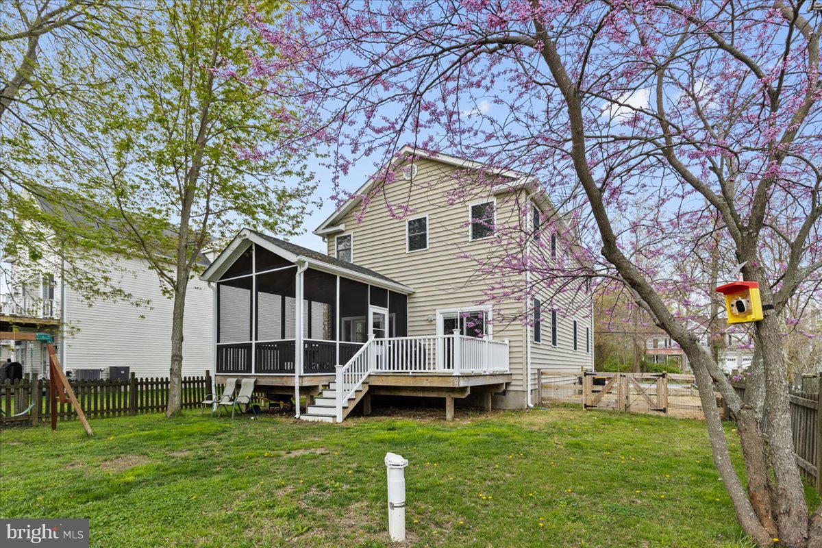 1066 Walnut Avenue North Beach, MD 20714 - Photo 48 of 69 Screened porch
