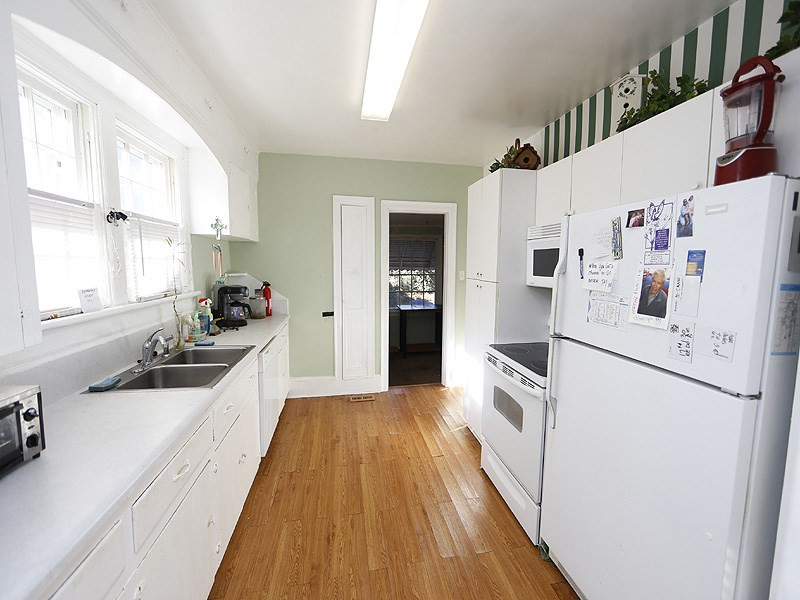 2109 Reaves Drive Raleigh, NC 27608 - Photo 7 of 18 Photo 7