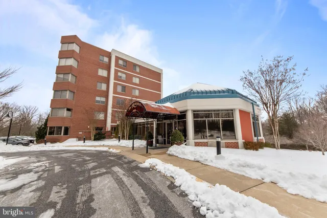 $329,999 | 940 Astern Way, Unit 102A, Annapolis, MD 21401