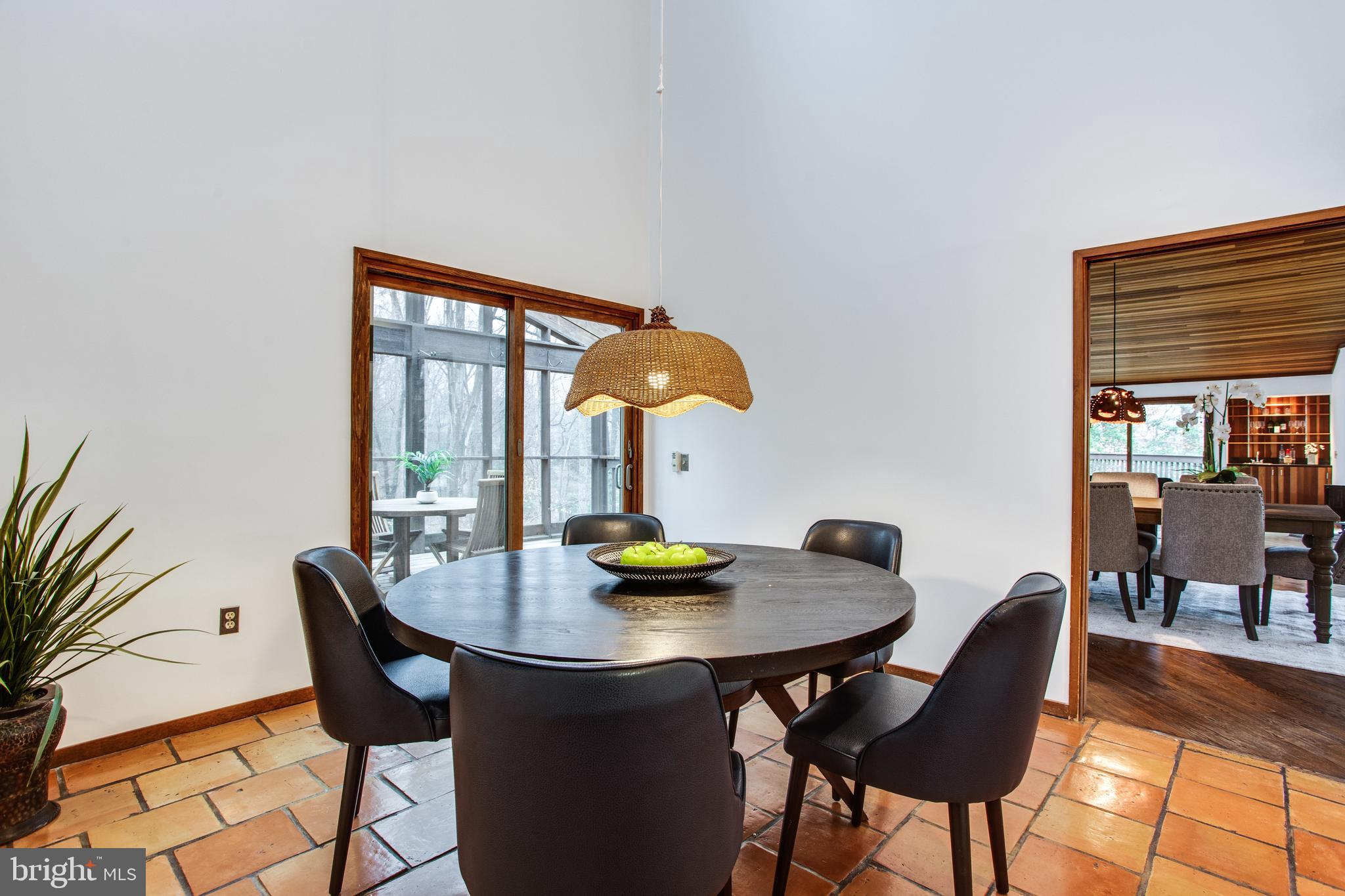 9441 Rabbit Hill Road Great Falls, VA 22066 - Photo 32 of 100