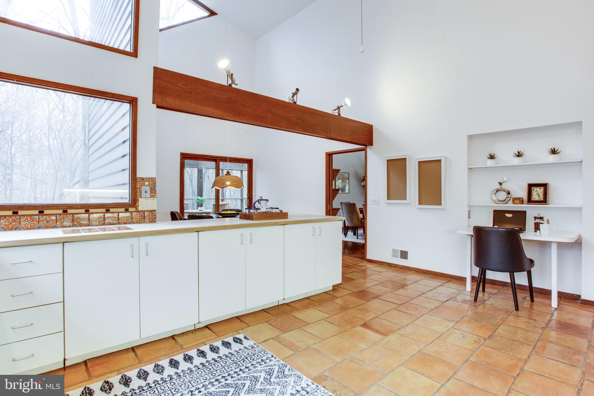 9441 Rabbit Hill Road Great Falls, VA 22066 - Photo 38 of 100