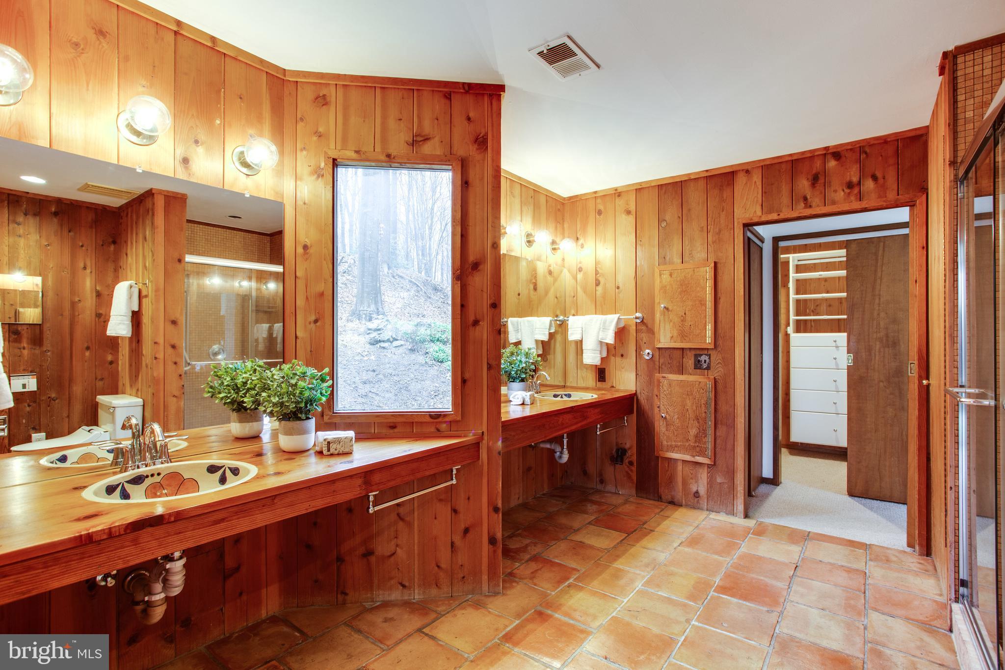 9441 Rabbit Hill Road Great Falls, VA 22066 - Photo 57 of 100