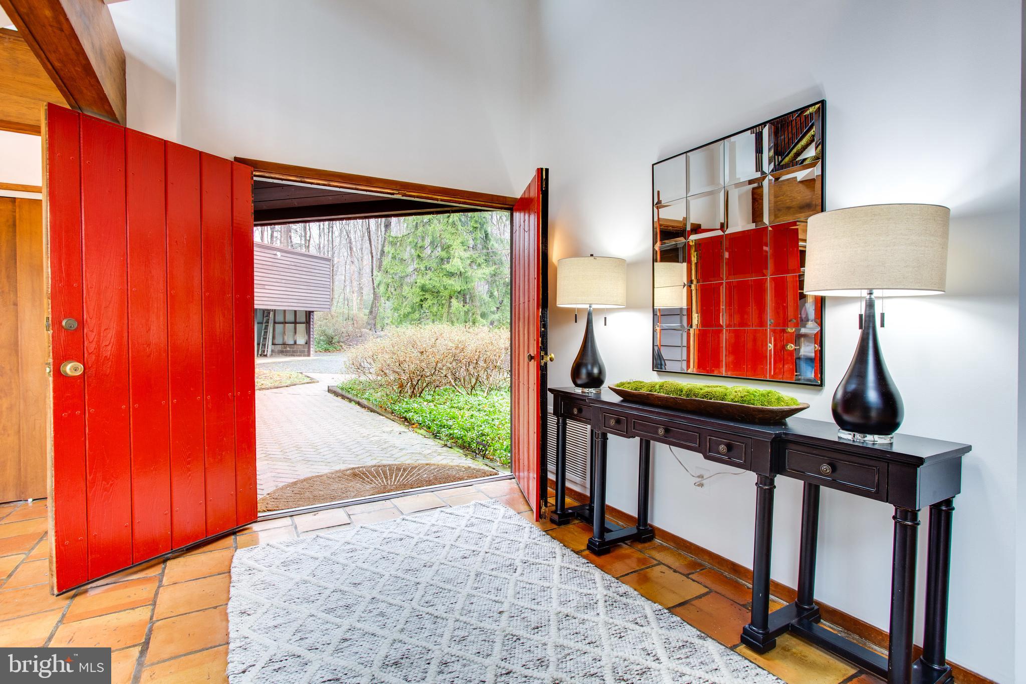 9441 Rabbit Hill Road Great Falls, VA 22066 - Photo 7 of 100