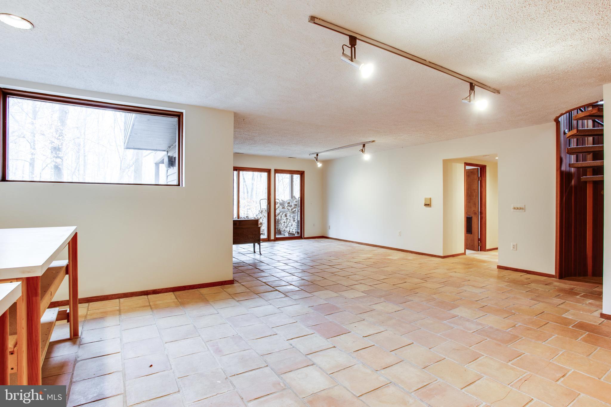 9441 Rabbit Hill Road Great Falls, VA 22066 - Photo 74 of 100