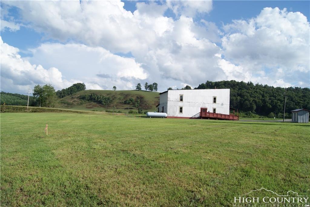 2 Railroad Grade Road, Unit 2 Todd, NC 28684 - Photo 3 of 9 Gallery Image 3