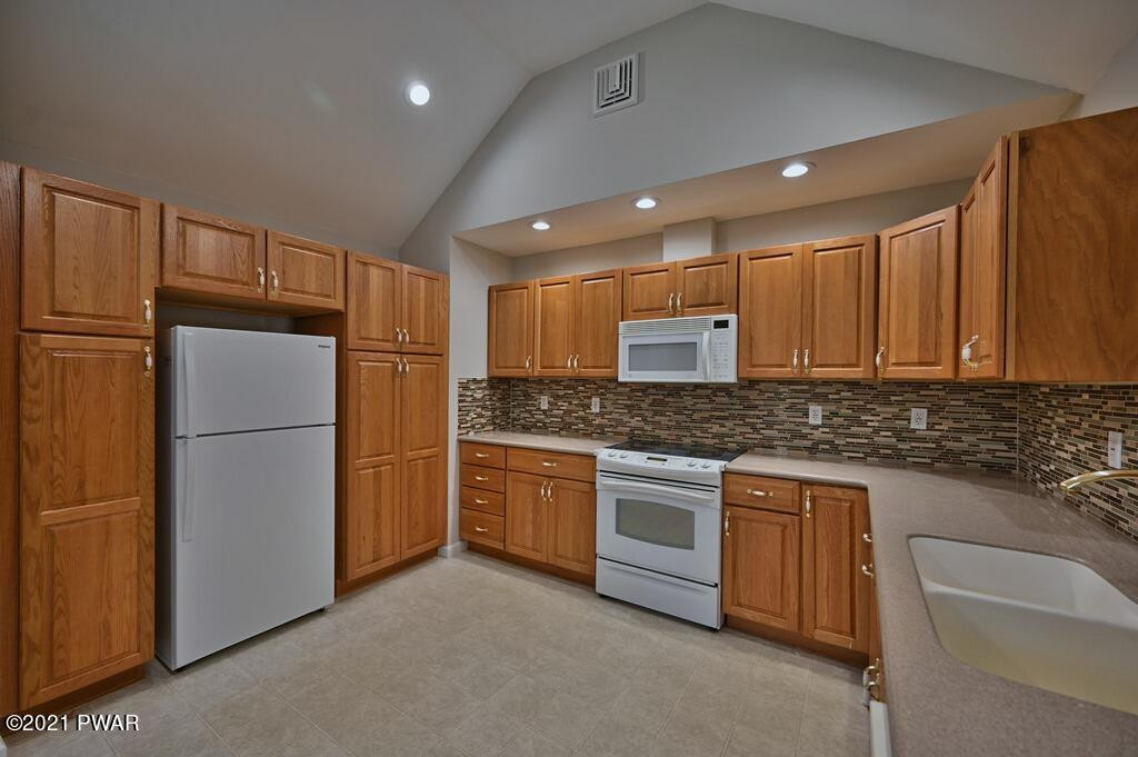 188 Greeley Lake Road Greeley, PA 18425 - Photo 19 of 78 Photo 19