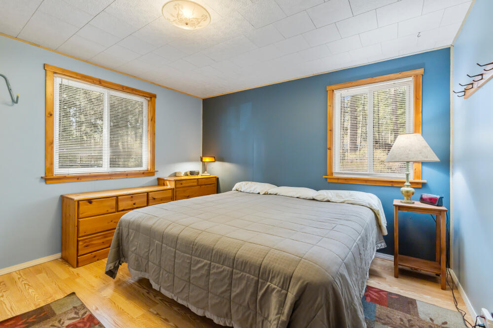 29909 Pelican Butte Road Klamath Falls, OR 97601 - Photo 14 of 31 Gallery Image 14
