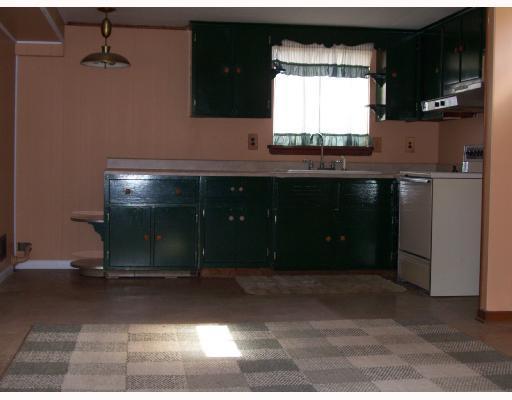 1400 Springhill Road Natrona Heights, PA 15065 - Photo 8 of 12 Kitchen.