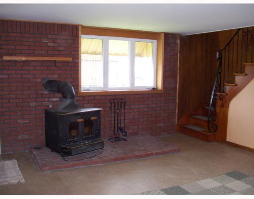1400 Springhill Road Natrona Heights, PA 15065 - Photo 9 of 12 Den/Family/Great Room.