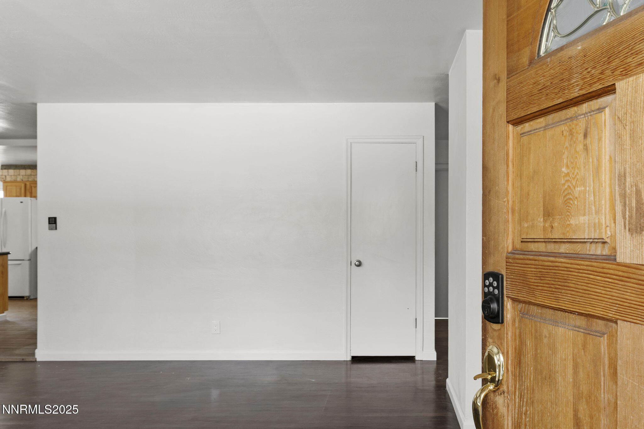 840 Brookfield Drive Reno, NV 89503 - Photo 6 of 42 a view of cupboard