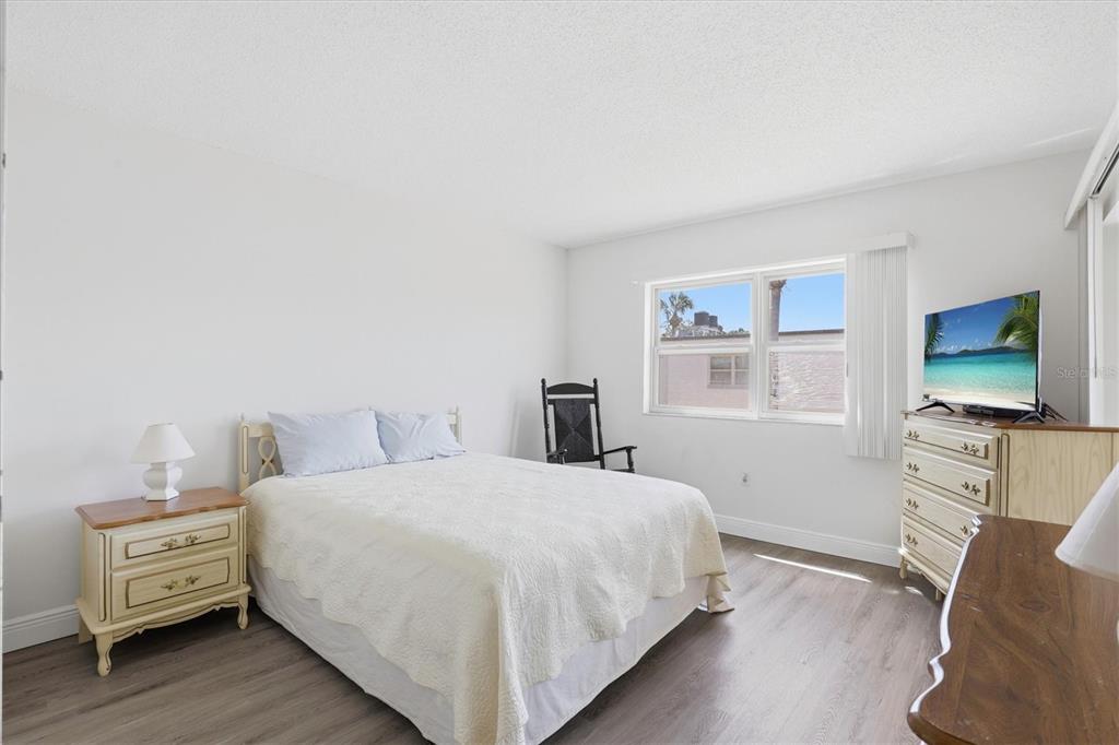 7701 Starkey Road, Unit 412 Seminole, FL 33777 - Photo 17 of 42