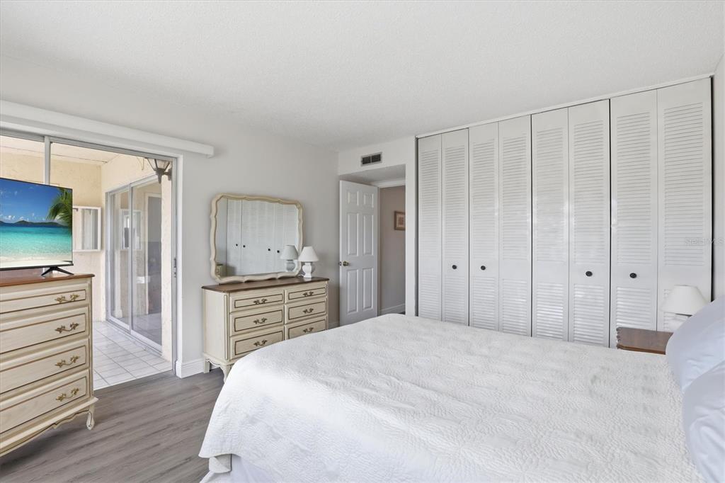 7701 Starkey Road, Unit 412 Seminole, FL 33777 - Photo 19 of 42