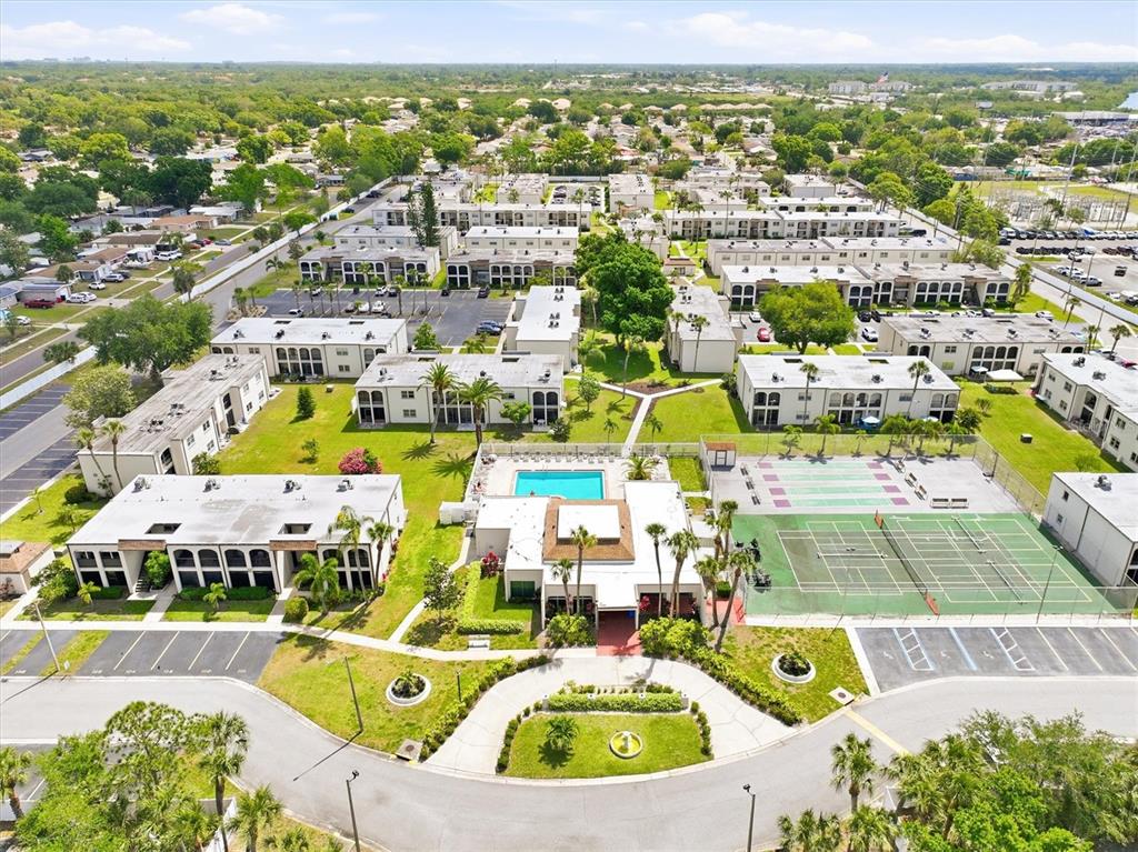 7701 Starkey Road, Unit 412 Seminole, FL 33777 - Photo 38 of 42