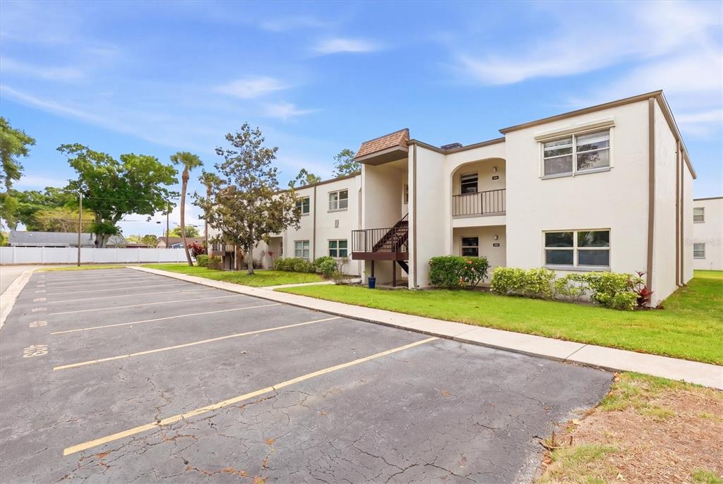 7701 Starkey Road, Unit 412 Seminole, FL 33777 - Photo 39 of 42