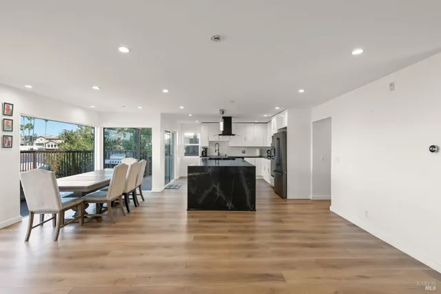 $1,200,000 | 1642 Dune Point Court, Discovery Bay, CA 94505