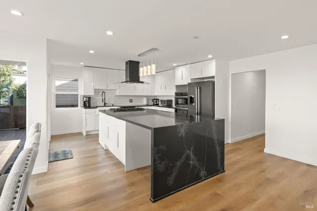 $1,200,000 | 1642 Dune Point Court, Discovery Bay, CA 94505