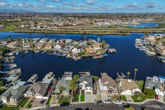 $1,200,000 | 1642 Dune Point Court, Discovery Bay, CA 94505