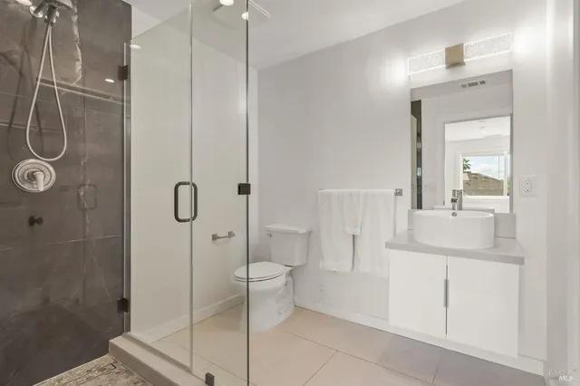 $1,200,000 | 1642 Dune Point Court, Discovery Bay, CA 94505