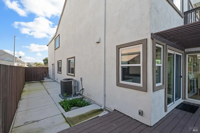 $1,200,000 | 1642 Dune Point Court, Discovery Bay, CA 94505