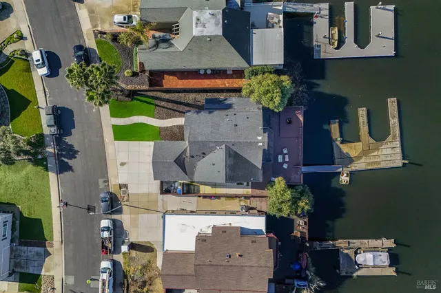 $1,200,000 | 1642 Dune Point Court, Discovery Bay, CA 94505