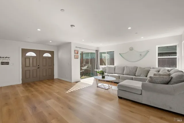 $1,200,000 | 1642 Dune Point Court, Discovery Bay, CA 94505