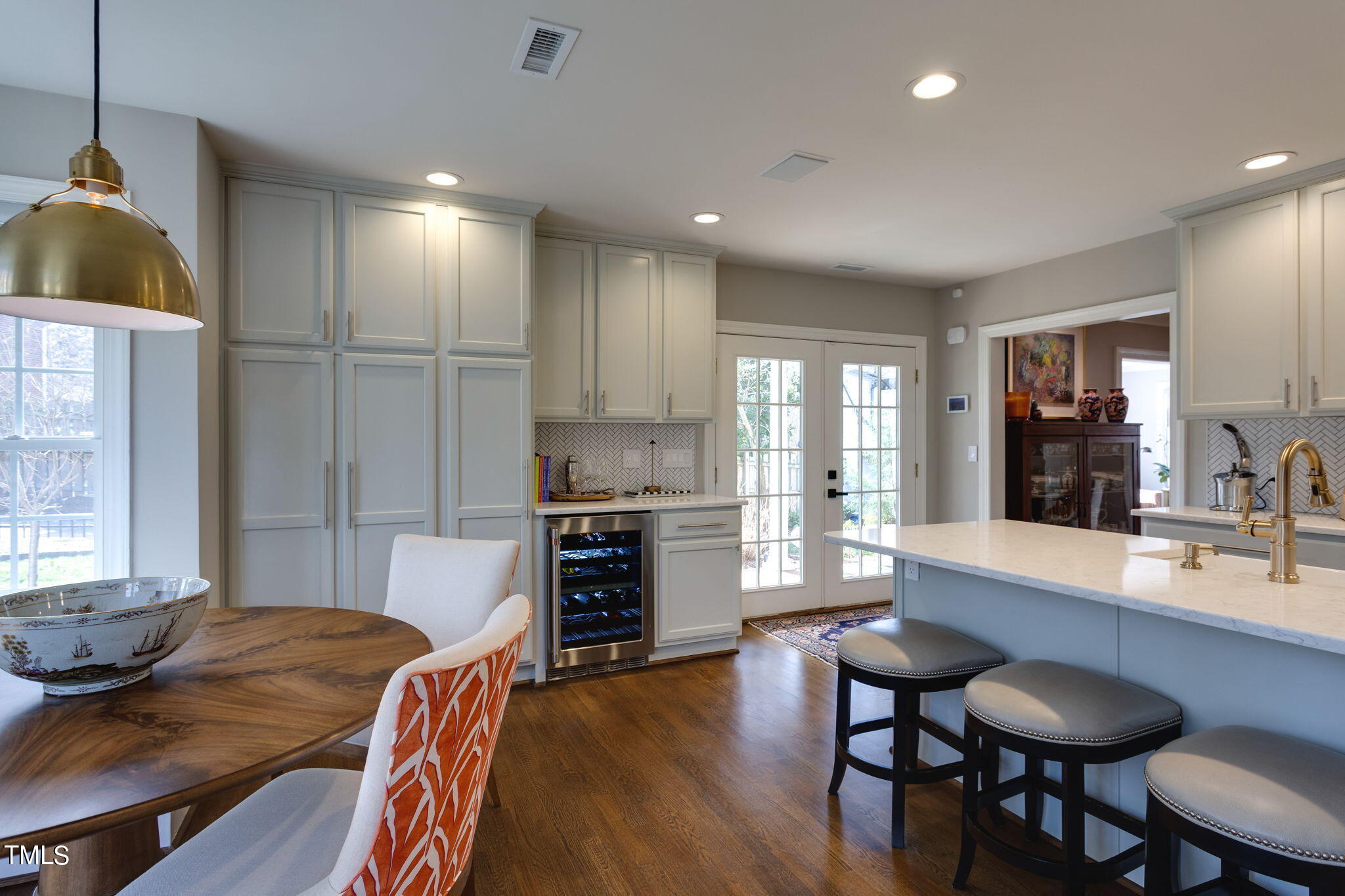 2312 Oxford Road Raleigh, NC 27608 - Photo 10 of 40 54-web-or-mls-IMGL0535-enfuse