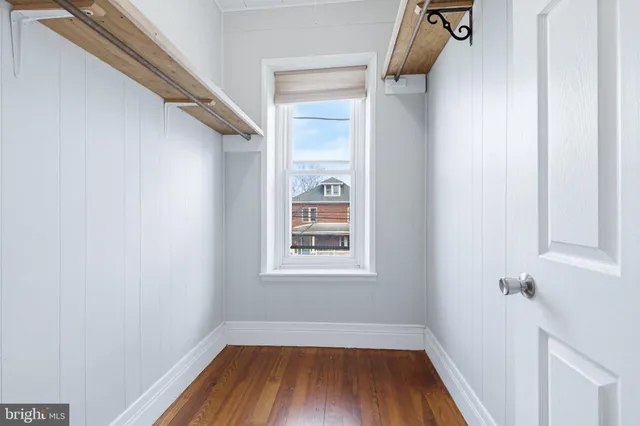 $240,000 | 244 East High Street, Womelsdorf, PA 19567