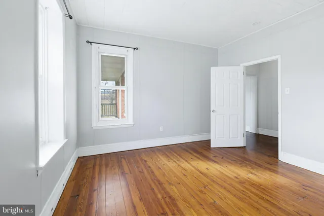 $240,000 | 244 East High Street, Womelsdorf, PA 19567