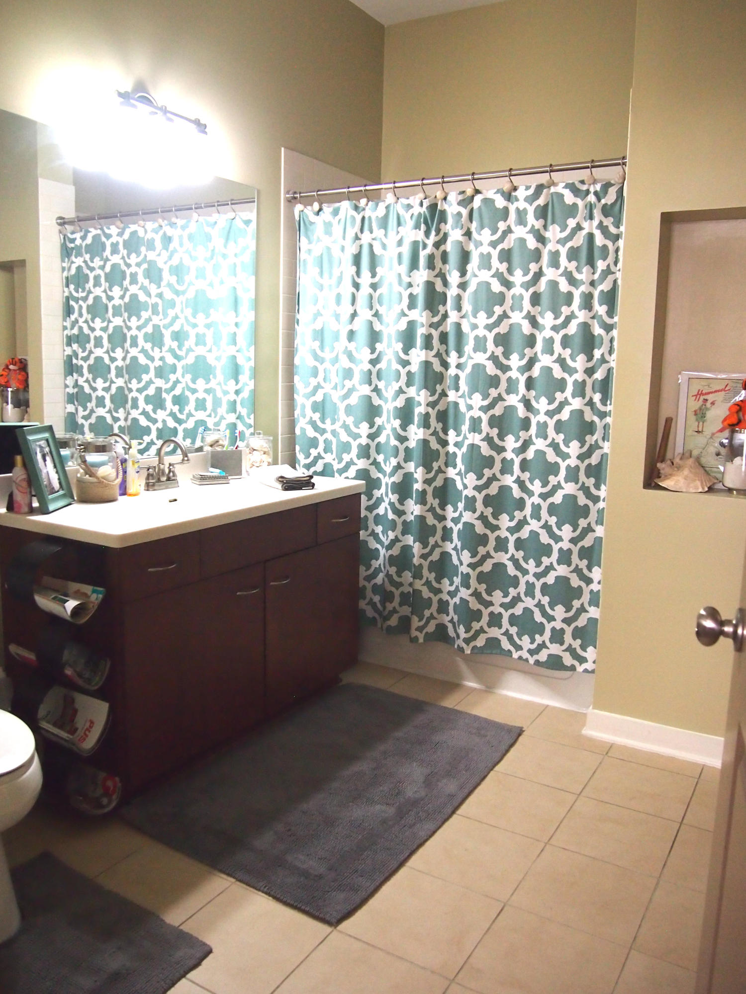 200 Manufacturers Road, Unit 342 Chattanooga, TN 37405 - Photo 9 of 20 Guest bath 1