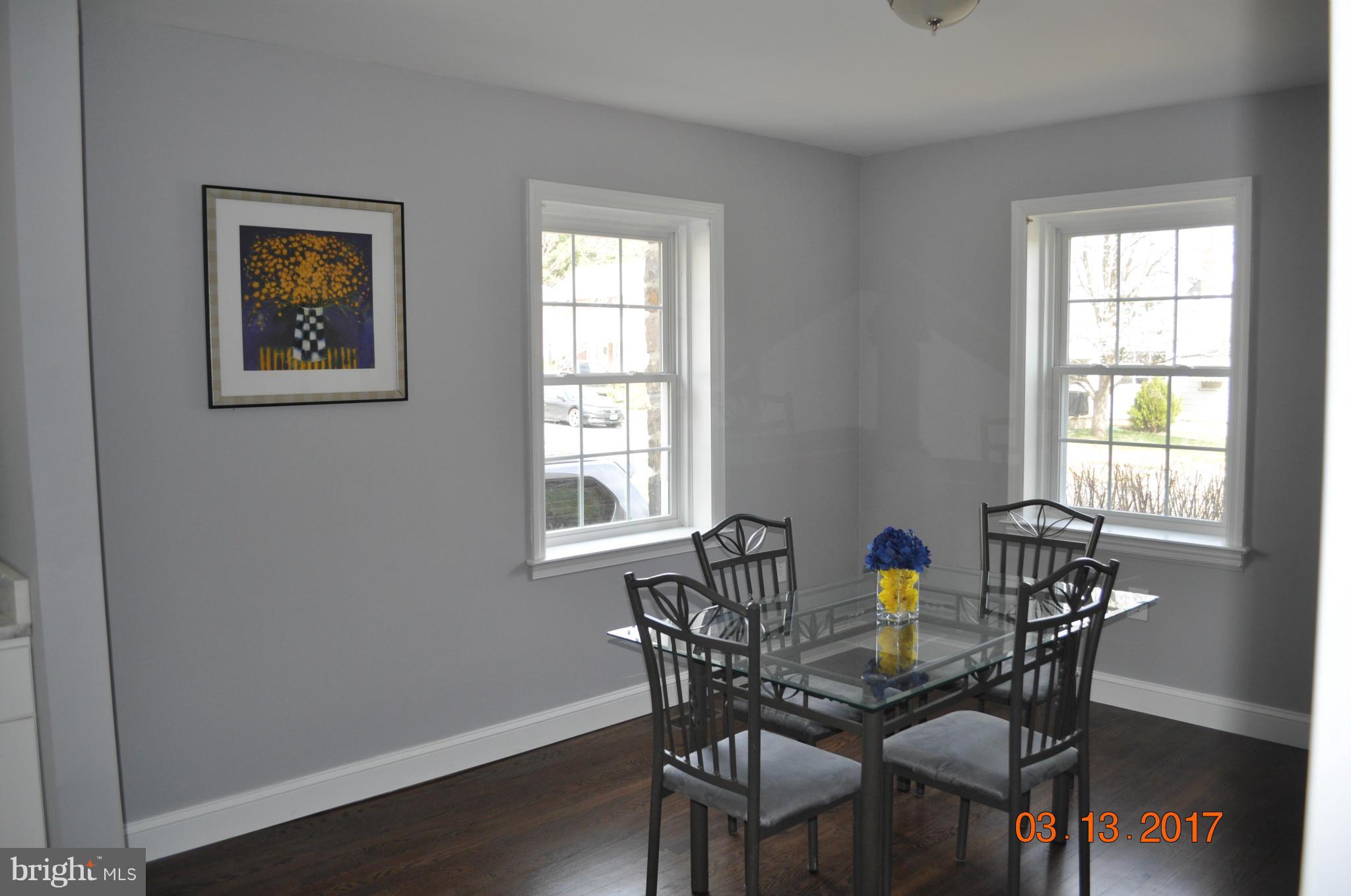 626 Warwick Road Baltimore, MD 21229 - Photo 6 of 18 Dining Room