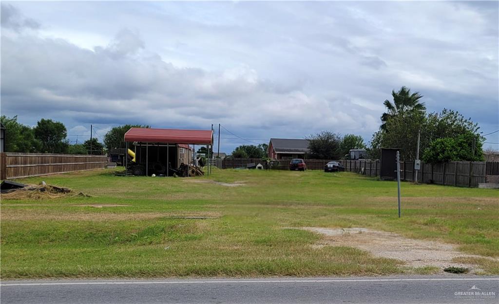 3704 South Tower Road Edinburg, TX 78542 - Photo 1 of 1 View of yard