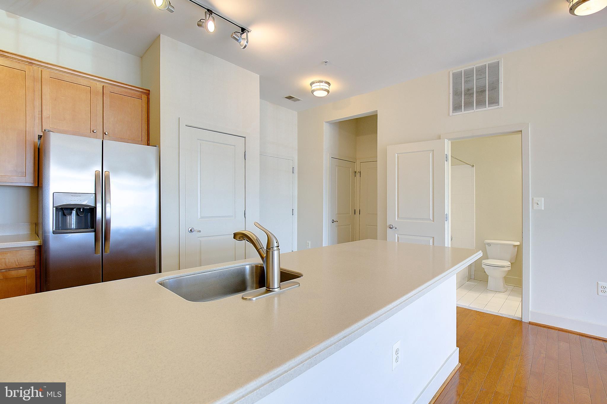 1500 Thames Street, Unit 203 Baltimore, MD 21231 - Photo 5 of 23