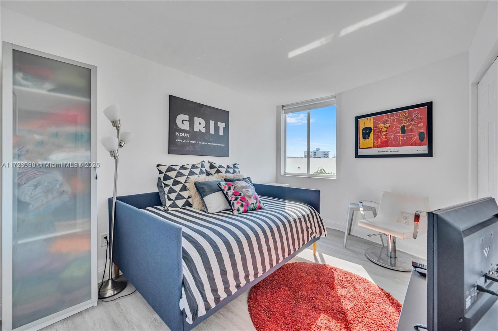 1621 Bay Road, Unit 508 Miami Beach, FL 33139 - Photo 11 of 20