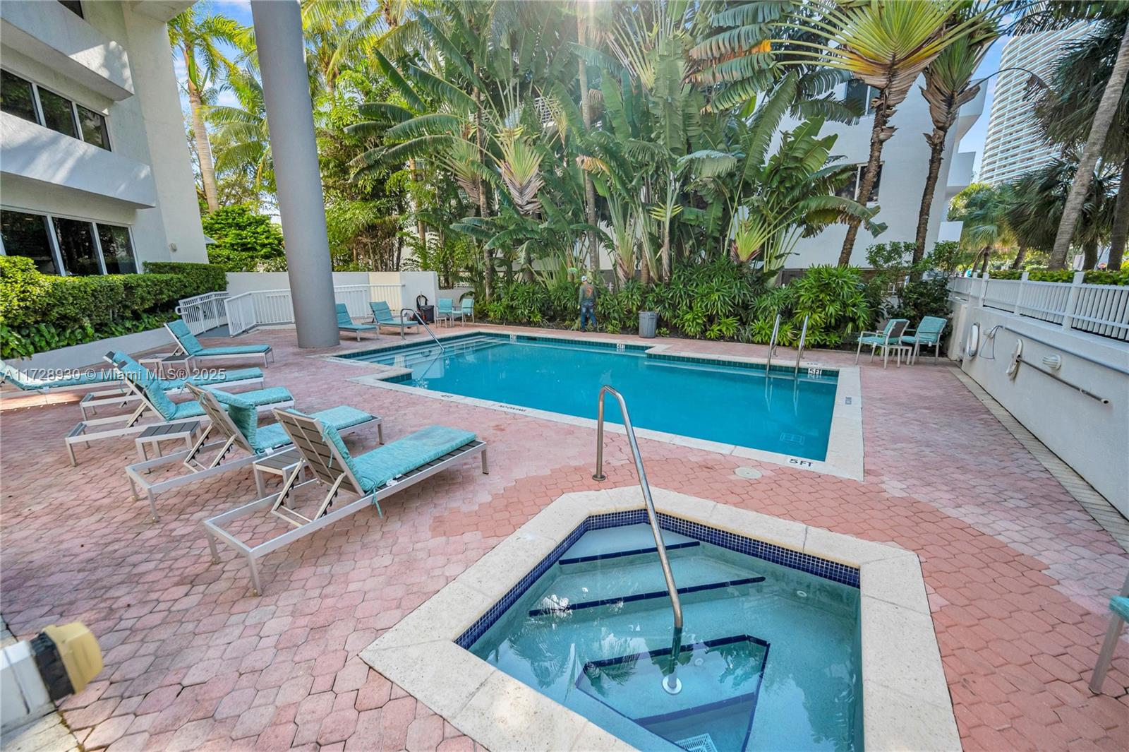 1621 Bay Road, Unit 508 Miami Beach, FL 33139 - Photo 20 of 20