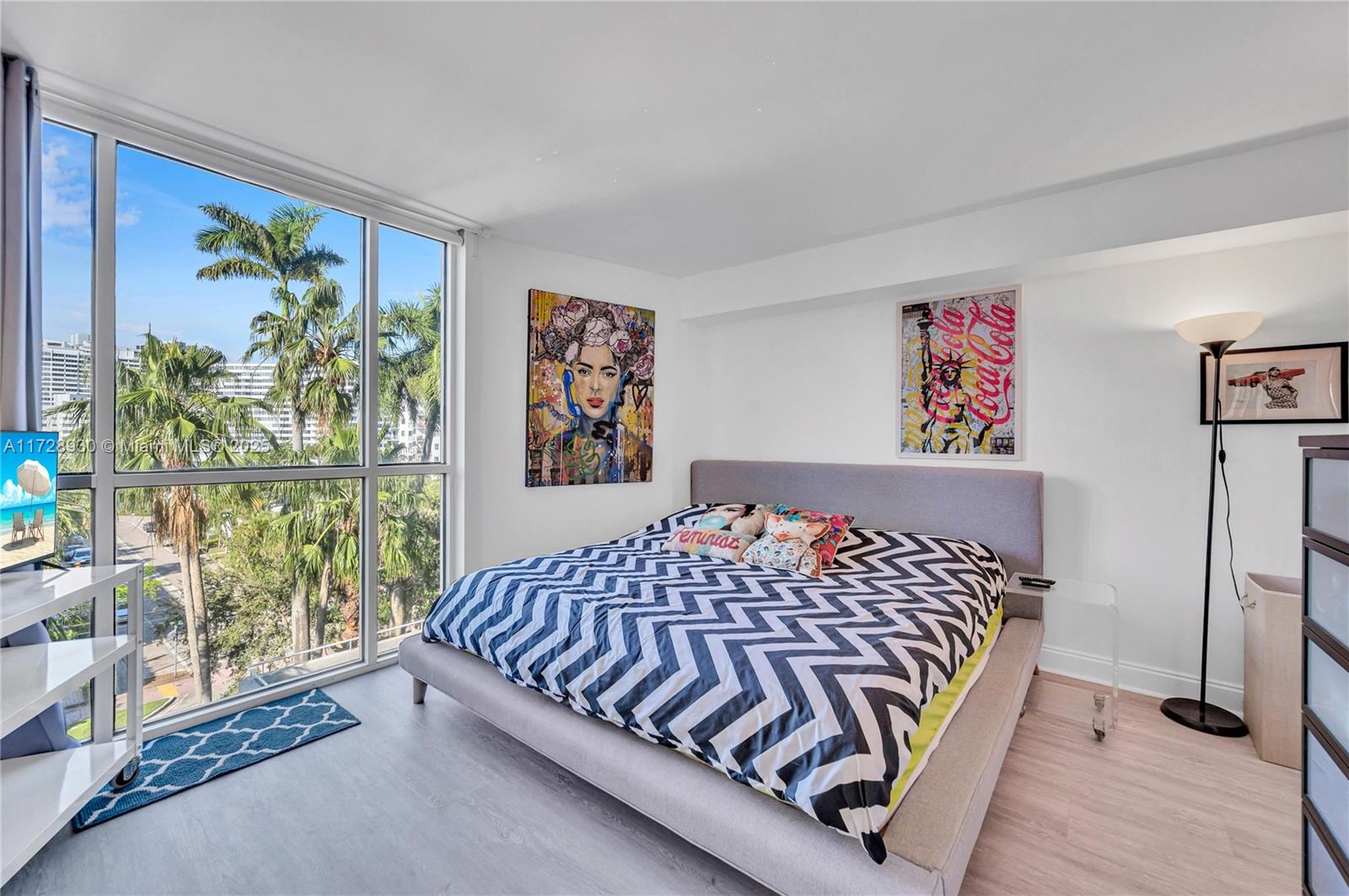 1621 Bay Road, Unit 508 Miami Beach, FL 33139 - Photo 10 of 20