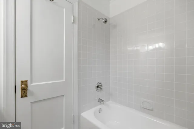 $449,000 | 1415 South Edgewood Street, Unit 458, Arlington, VA 22204