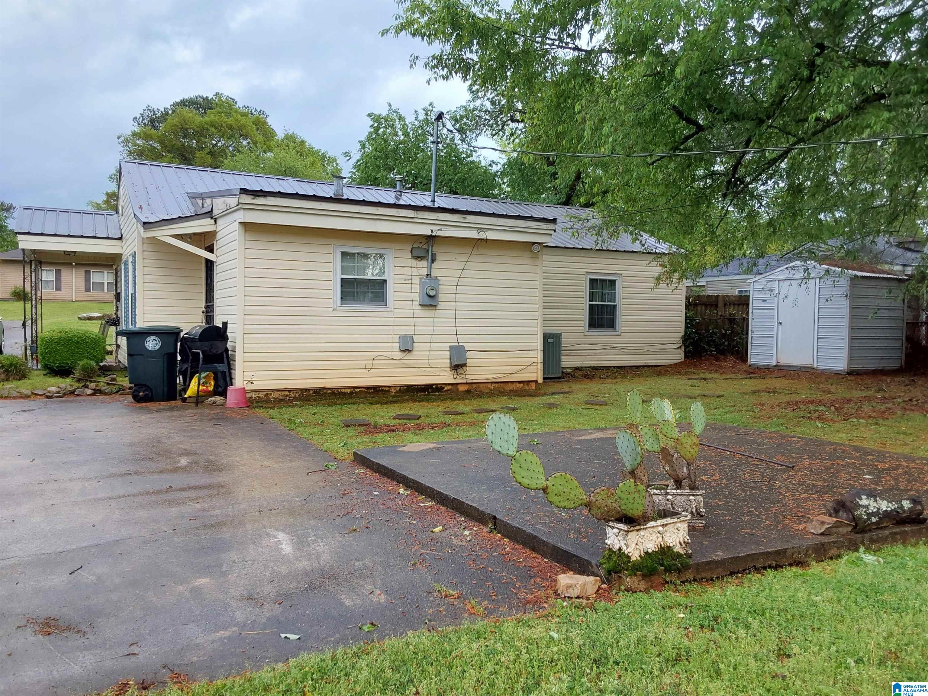 1652 Roberts Street Southwest Birmingham, AL 35211 - Photo 5 of 13